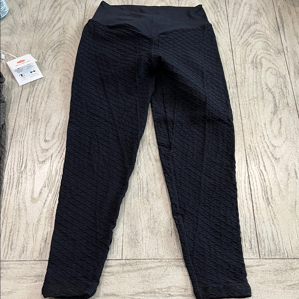 Black Textured Leggings